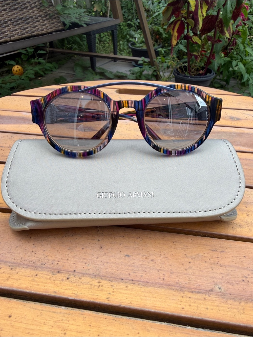 GIORGIO ARMANI Made in Italy Round Sunglasses AR 8036-H Striped Frame Case